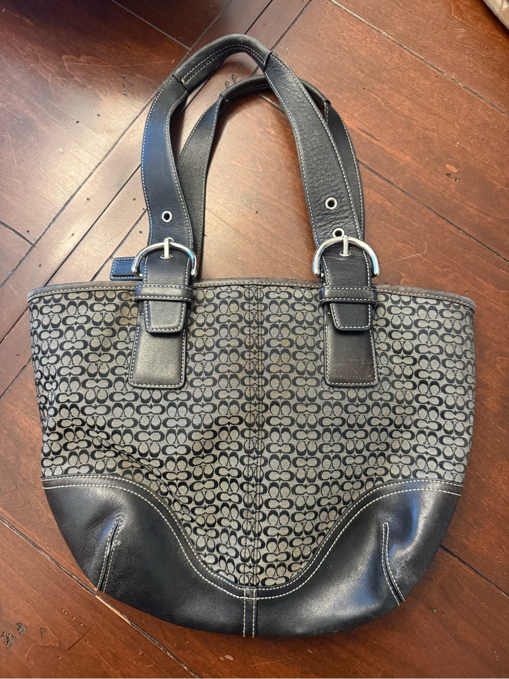 Coach Y2K hobo monogram tote bag Used! - Picture 2 of 14